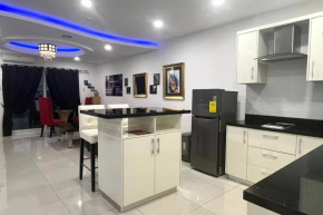 Kandi Palace 9 floor, 1BR! Housekeeping, Netflix!